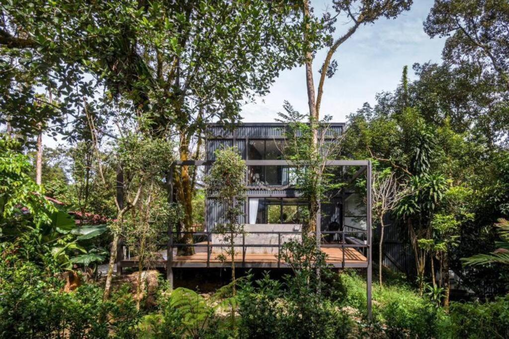 The Estate Hulu Rening - Private Retreat Cabin Батанг Кали Экстерьер фото